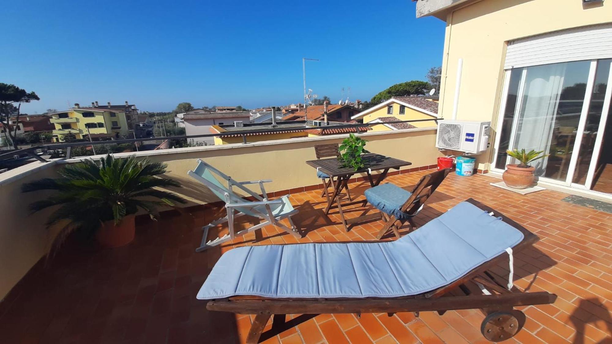 La Terrazza Sul Faro Apartment *